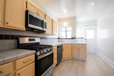 Main picture of 2331-2333 Filbert St