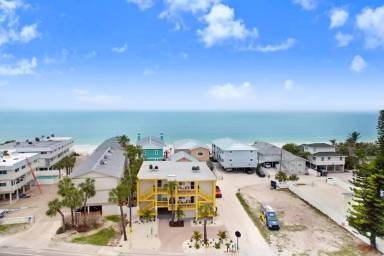 Main picture of 708 Gulf Blvd