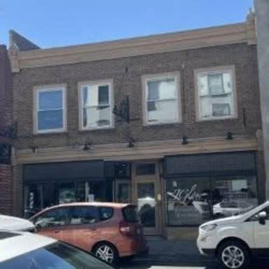 Main picture of 4352 Main St