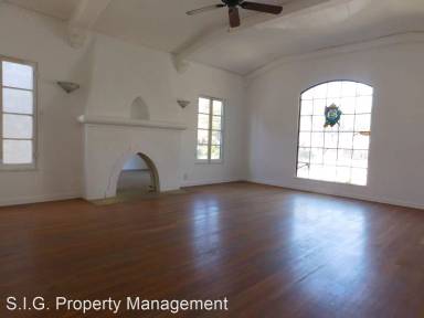 Main picture of 3344 Rowena Ave