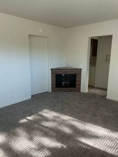 Main picture of 116 N 3rd St