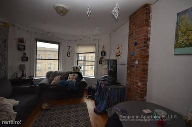 Main picture of 878-84 Huntington Ave