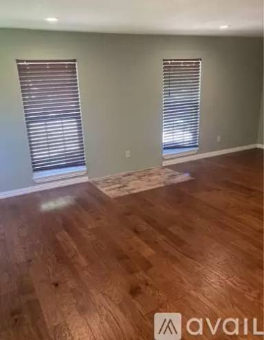 Main picture of 814 Peterson St