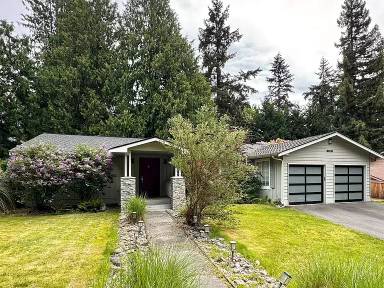Main picture of 11044 111th Ave NE