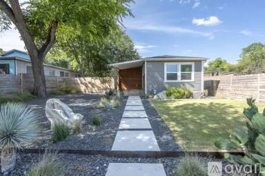 Main picture of 302 Franklin Blvd
