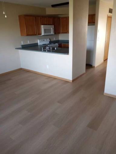 Main picture of Oak Street Town Homes