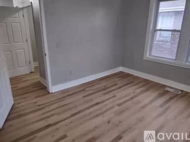 Main picture of 3219 E 5th Ave