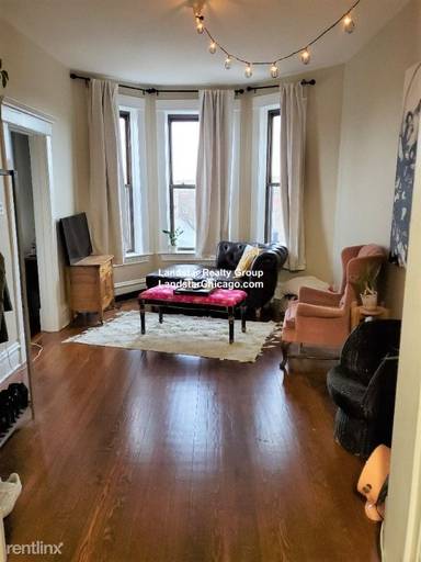 Main picture of 2605 W Chicago Ave