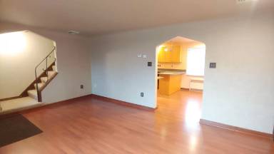 Main picture of 208 Bauman Ave