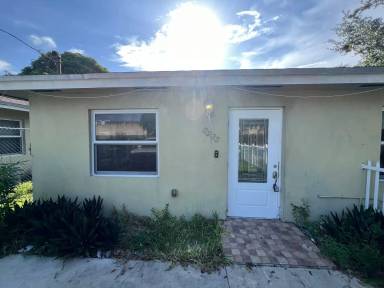 Main picture of 5935 NW 5th Ct