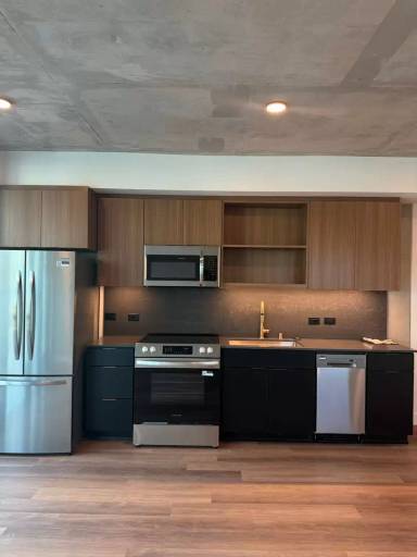 Main picture of 3660 Reynard Way
