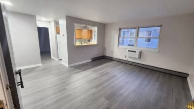 Main picture of 1062 Boulevard