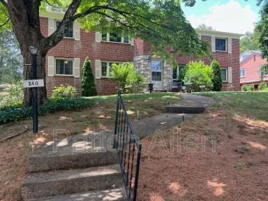 Main picture of 240 Kimberly Ave
