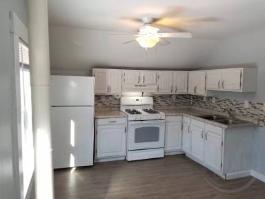 Main picture of 233 Magnolia St