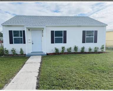 Main picture of 4312 Pinewood Ave