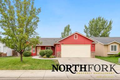 Main picture of 494 E Chateau Dr