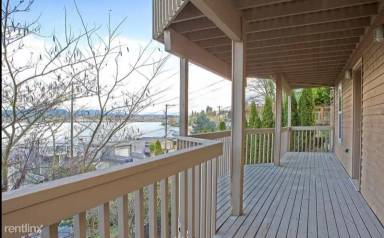 Main picture of 9847 Rainier Ave S