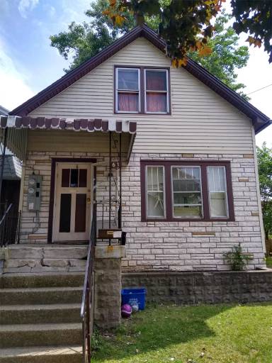 Main picture of 61 Bird Ave