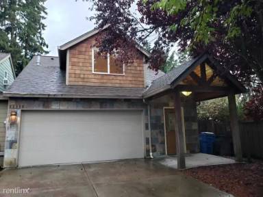 Main picture of 12319 NE 39th St