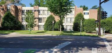 Main picture of 4200 Minnehaha Ave
