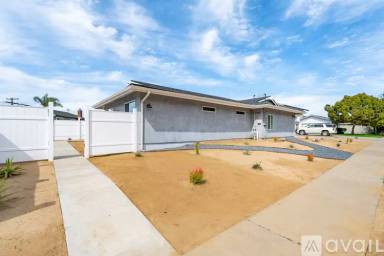 Main picture of 3616 Governor Dr