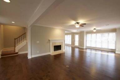 Main picture of 17 Wildbird Ln