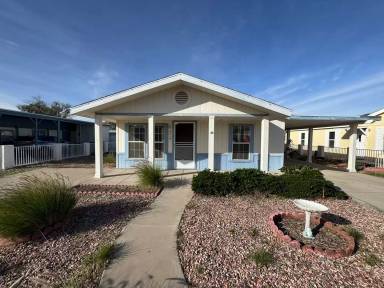 Main picture of 4419 S Susan Pl