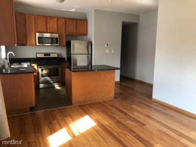 Main picture of 3158 W Fillmore St