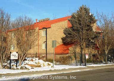Main picture of 4842 S Highland Cir