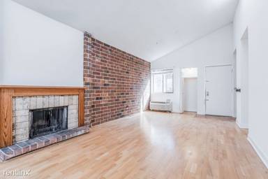 Main picture of 915 W Montana St