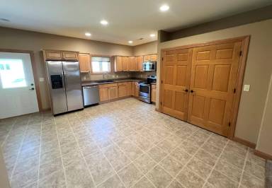 Main picture of 1915 10th Ave SE