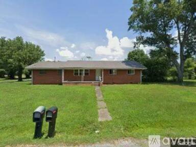 Main picture of 374 Rich Rd