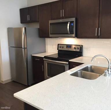 Main picture of 2421 Chateau Village Way