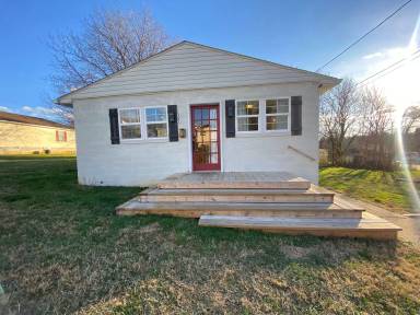 Main picture of 505 W Cook St