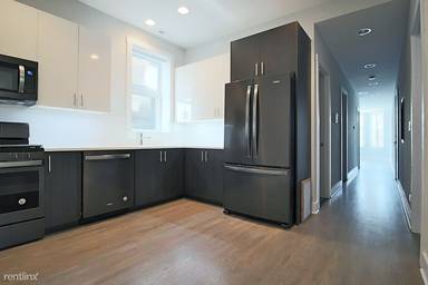 Main picture of 3711 N Racine Ave