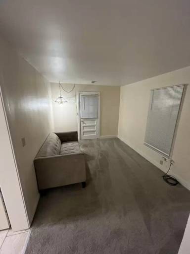 Main picture of 192 N Smith St
