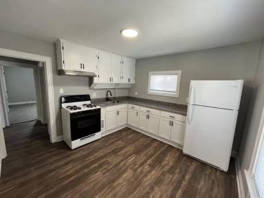 Main picture of 220 W Park Ave