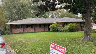 Main picture of 2126 Maywood Dr