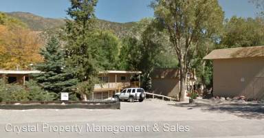 Main picture of 702 Midland Ave