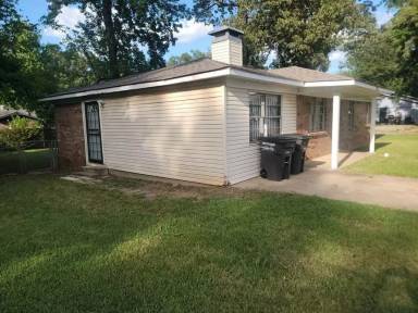 Main picture of 1115 Ray Rd