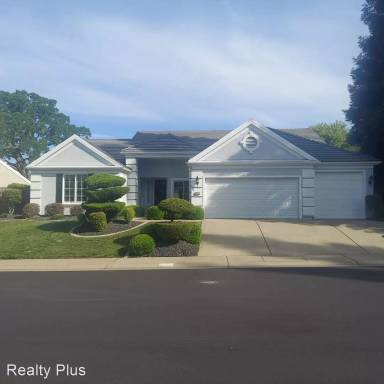 Main picture of 9426 Swan Lake Dr