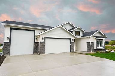 Main picture of 12026 Thames Ct