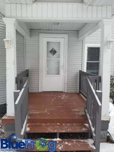 Main picture of 704 W Picnic St