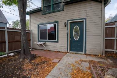 Main picture of 861 Grand Ave