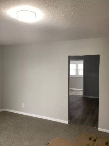 Main picture of 707 E 7th St