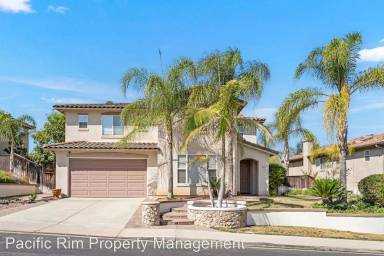 Main picture of 638 Edgewater Dr