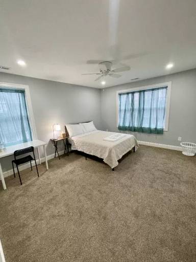 Main picture of 158B Beacon St