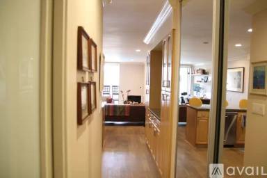 Main picture of 22 Navy St