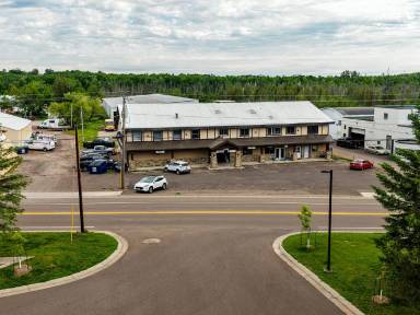 Main picture of 3947 E Calvary Rd