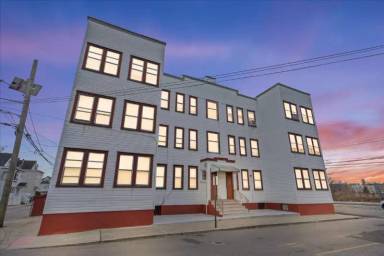 Main picture of 252 River Dr